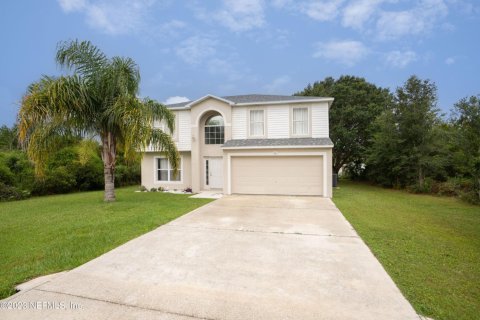 House in Palm Coast, Florida 3 bedrooms, 188.96 sq.m. № 768691 - photo 1