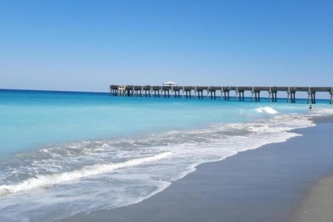 Condominio en alquiler en Jupiter, Florida, 2 dormitorios, 150.87 m2 № 1073631 - foto 1