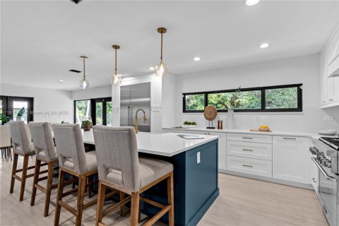 Villa ou maison à vendre à Palmetto Bay, Floride: 5 chambres, 303.88 m2 № 1969430 - photo 15