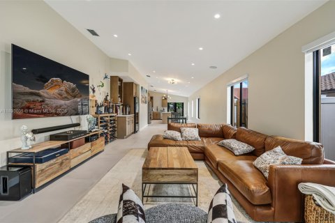 Villa ou maison à vendre à Pembroke Pines, Floride: 3 chambres, 154.87 m2 № 1945464 - photo 5