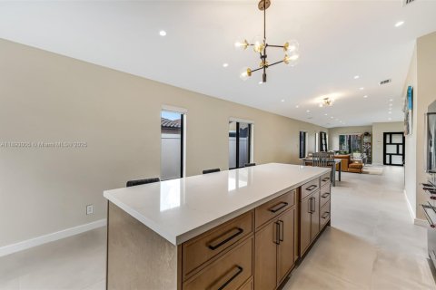Villa ou maison à vendre à Pembroke Pines, Floride: 3 chambres, 154.87 m2 № 1945464 - photo 16
