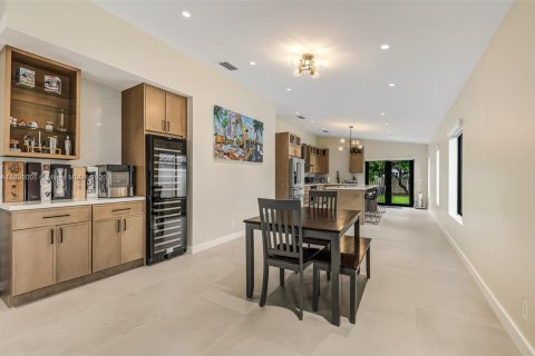 Villa ou maison à vendre à Pembroke Pines, Floride: 3 chambres, 154.87 m2 № 1945464 - photo 9
