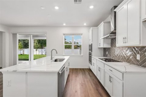 Villa ou maison à vendre à Orlando, Floride: 4 chambres, 237.83 m2 № 2216143 - photo 13
