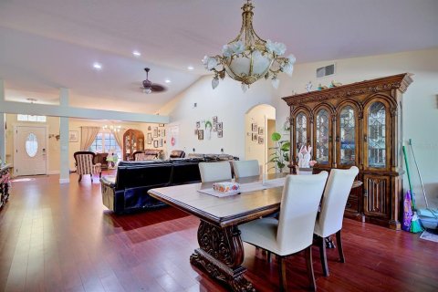Villa ou maison à vendre à Kissimmee, Floride: 4 chambres, 196.95 m2 № 2330626 - photo 13