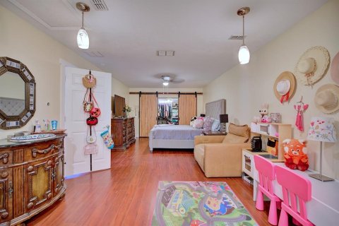 Villa ou maison à vendre à Kissimmee, Floride: 4 chambres, 196.95 m2 № 2330626 - photo 25