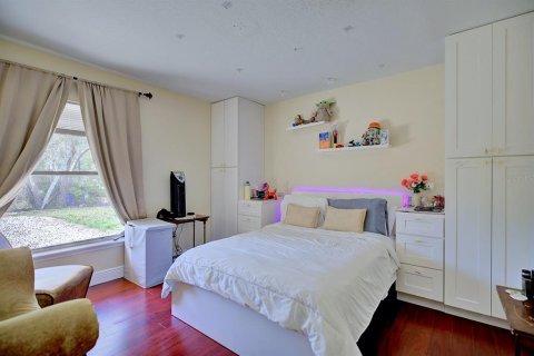 Villa ou maison à vendre à Kissimmee, Floride: 4 chambres, 196.95 m2 № 2330626 - photo 28