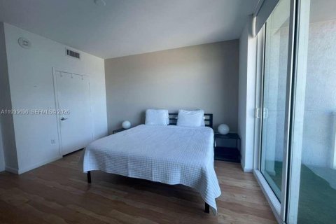 Condo in Miami, Florida, 1 bedroom  № 2060226 - photo 12