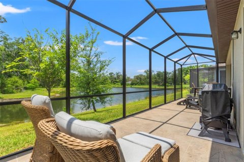 House in New Port Richey, Florida 4 bedrooms, 190.64 sq.m. № 1767839 - photo 15