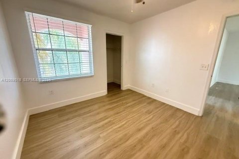 Villa ou maison à louer à Coral Springs, Floride: 5 chambres, 264.59 m2 № 2169133 - photo 20