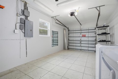 Villa ou maison à louer à Miami, Floride: 3 chambres, 128.86 m2 № 1966660 - photo 26