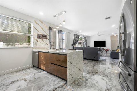 Villa ou maison à vendre à Coral Springs, Floride: 5 chambres, 284.84 m2 № 2086249 - photo 7