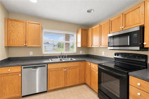 Immobilier commercial à vendre à Englewood, Floride: 4 chambres, 217.58 m2 № 2399230 - photo 9