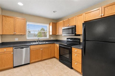 Immobilier commercial à vendre à Englewood, Floride: 4 chambres, 217.58 m2 № 2399230 - photo 7