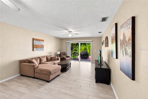 Immobilier commercial à vendre à Englewood, Floride: 4 chambres, 217.58 m2 № 2399230 - photo 18