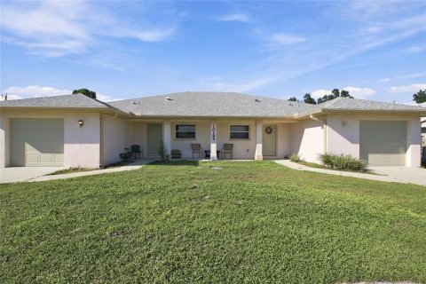 Immobilier commercial à Englewood, Floride 4 chambres, 217.58 m2 № 2399230