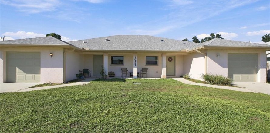 Immobilier commercial à Englewood, Floride 4 chambres, 217.58 m2 № 2399230