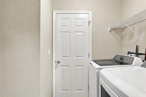 Immobilier commercial à vendre à Englewood, Floride: 4 chambres, 217.58 m2 № 2399230 - photo 16
