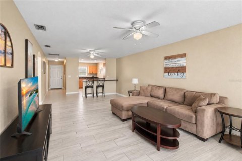 Immobilier commercial à vendre à Englewood, Floride: 4 chambres, 217.58 m2 № 2399230 - photo 20