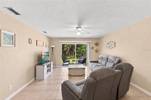 Immobilier commercial à vendre à Englewood, Floride: 4 chambres, 217.58 m2 № 2399230 - photo 4
