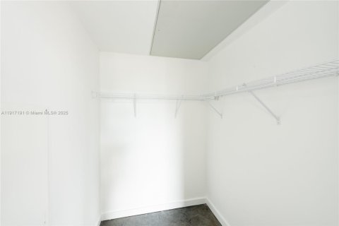 Copropriété à louer à Miami, Floride: 1 chambre, 49.52 m2 № 2016705 - photo 15
