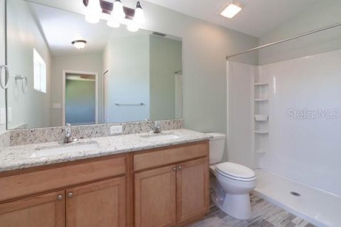 House in Umatilla, Florida 3 bedrooms, 124.77 sq.m. № 2237224 - photo 11