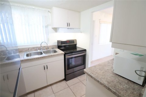 Condominio en alquiler en Bradenton, Florida, 1 dormitorio, 53.51 m2 № 1829537 - foto 2