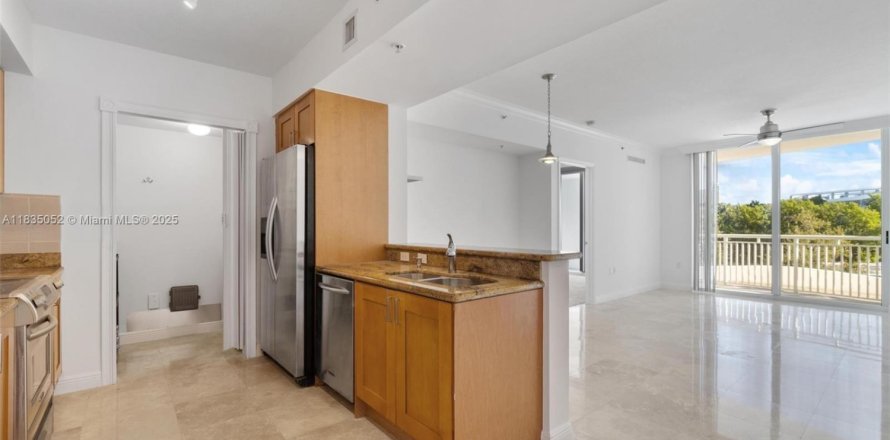Condo à Hallandale Beach, Floride, 2 chambres № 1817735