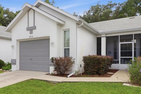 House in Inverness, Florida 2 bedrooms, 98.85 sq.m. № 2237140