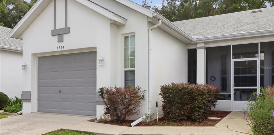 Casa en Inverness, Florida 2 dormitorios, 98.85 m2 № 2237140