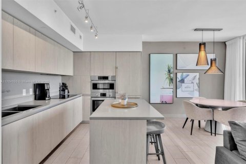 Condo in Hollywood, Florida, 1 bedroom  № 1867762 - photo 4