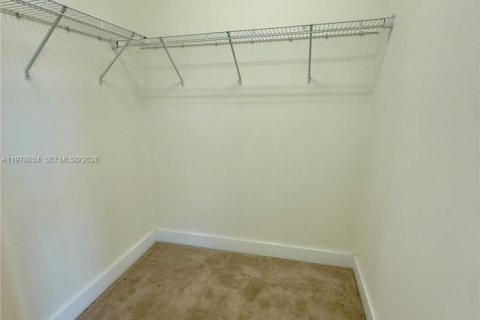 Townhouse in Doral, Florida 3 bedrooms, 196.58 sq.m. № 2041842 - photo 12