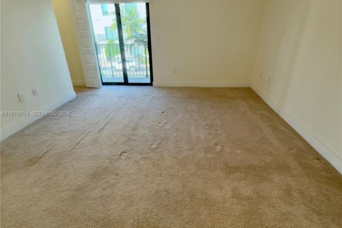 Townhouse in Doral, Florida 3 bedrooms, 196.58 sq.m. № 2041842 - photo 10