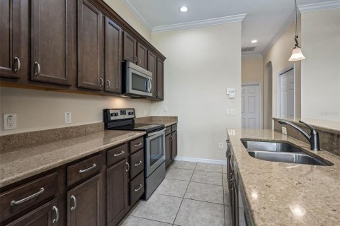 House in Summerfield, Florida 3 bedrooms, 169.55 sq.m. № 2413525 - photo 13