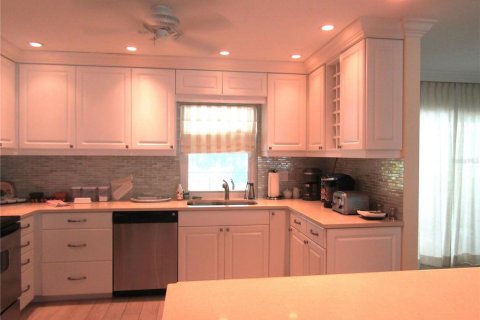 Villa ou maison à louer à Sarasota, Floride: 3 chambres, 146.23 m2 № 1686844 - photo 8