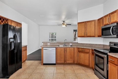 Villa ou maison à vendre à North Port, Floride: 3 chambres, 170.2 m2 № 2128440 - photo 11