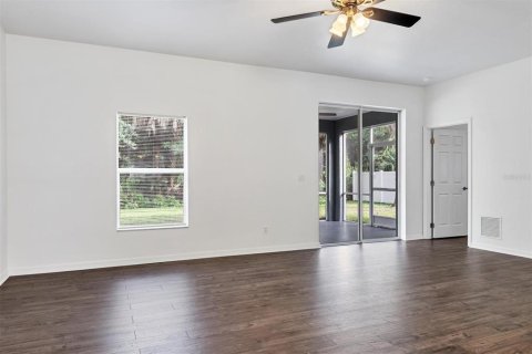 Villa ou maison à vendre à North Port, Floride: 3 chambres, 170.2 m2 № 2128440 - photo 8