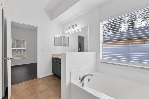 Villa ou maison à vendre à North Port, Floride: 3 chambres, 170.2 m2 № 2128440 - photo 19