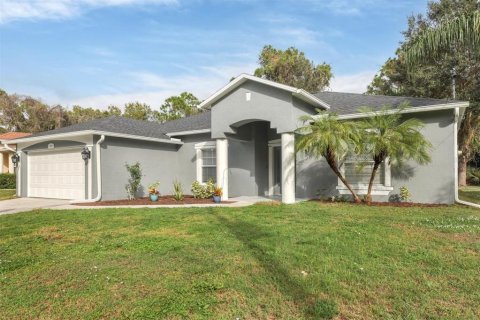 Villa ou maison à vendre à North Port, Floride: 3 chambres, 170.2 m2 № 2128440 - photo 4