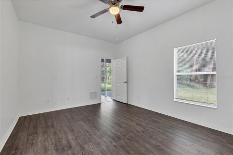 Villa ou maison à vendre à North Port, Floride: 3 chambres, 170.2 m2 № 2128440 - photo 18