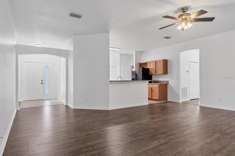 Villa ou maison à vendre à North Port, Floride: 3 chambres, 170.2 m2 № 2128440 - photo 5