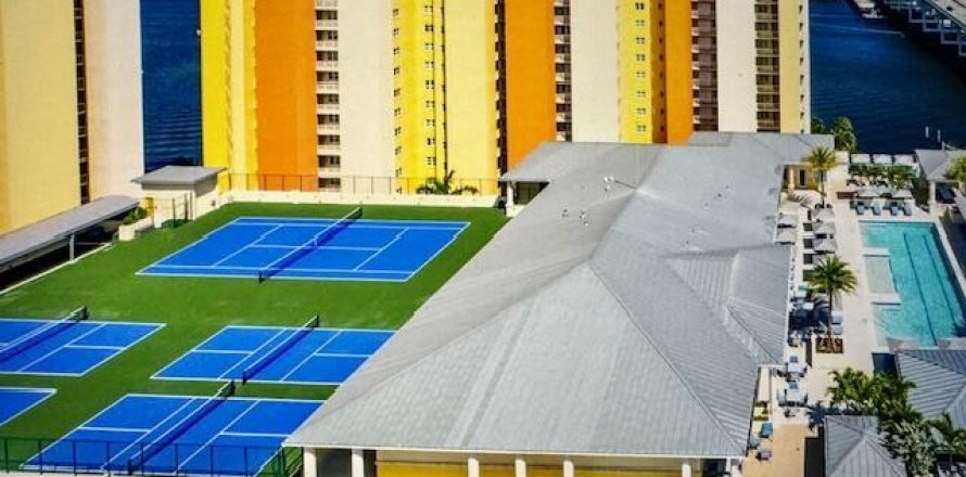 Condo à Riviera Beach, Floride, 3 chambres  № 1188743