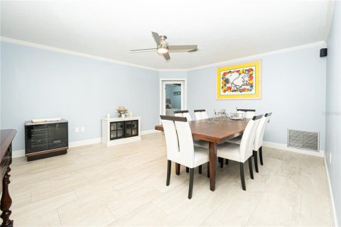 House in Sanford, Florida 6 bedrooms, 465.07 sq.m. № 1909592 - photo 19