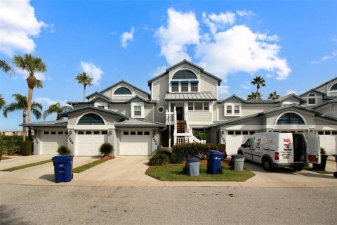 Condo in Sarasota, Florida, 3 bedrooms  № 958014 - photo 2