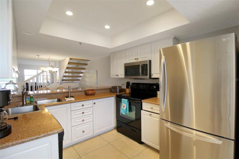Condo in Sarasota, Florida, 3 bedrooms  № 958014 - photo 8