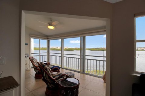 Condo in Sarasota, Florida, 3 bedrooms  № 958014 - photo 18