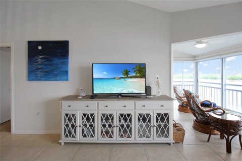 Condo in Sarasota, Florida, 3 bedrooms  № 958014 - photo 17