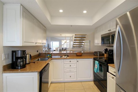 Condo in Sarasota, Florida, 3 bedrooms  № 958014 - photo 9