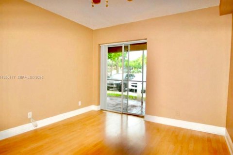 Apartment in Tamarac, Florida 2 bedrooms, 95.69 sq.m. № 2002671 - photo 9