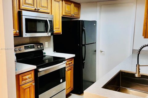 Apartment in Tamarac, Florida 2 bedrooms, 95.69 sq.m. № 2002671 - photo 20