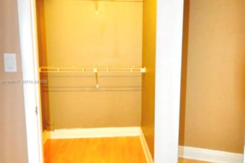 Apartment in Tamarac, Florida 2 bedrooms, 95.69 sq.m. № 2002671 - photo 13